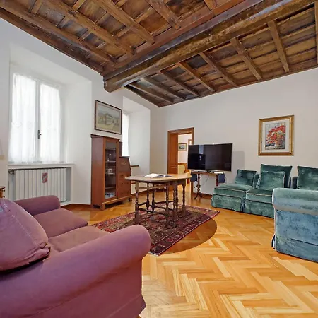 Leutari Apartament *